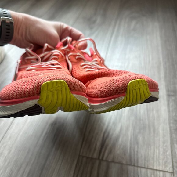 Coral and Yellow Altra Torin 5 shoes - Picture 7 of 8